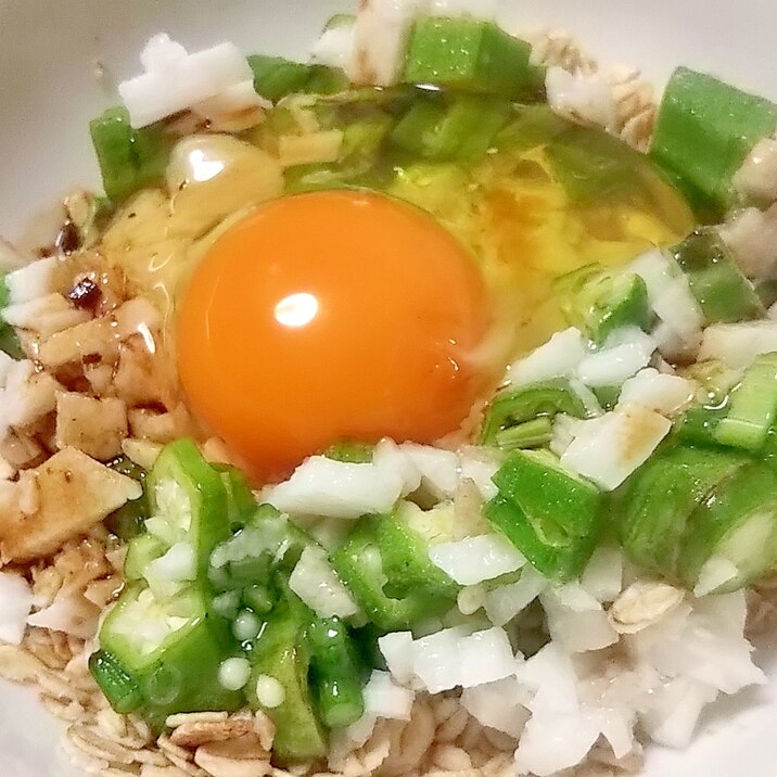 夏バテに☆長芋とおくら入り生卵丼